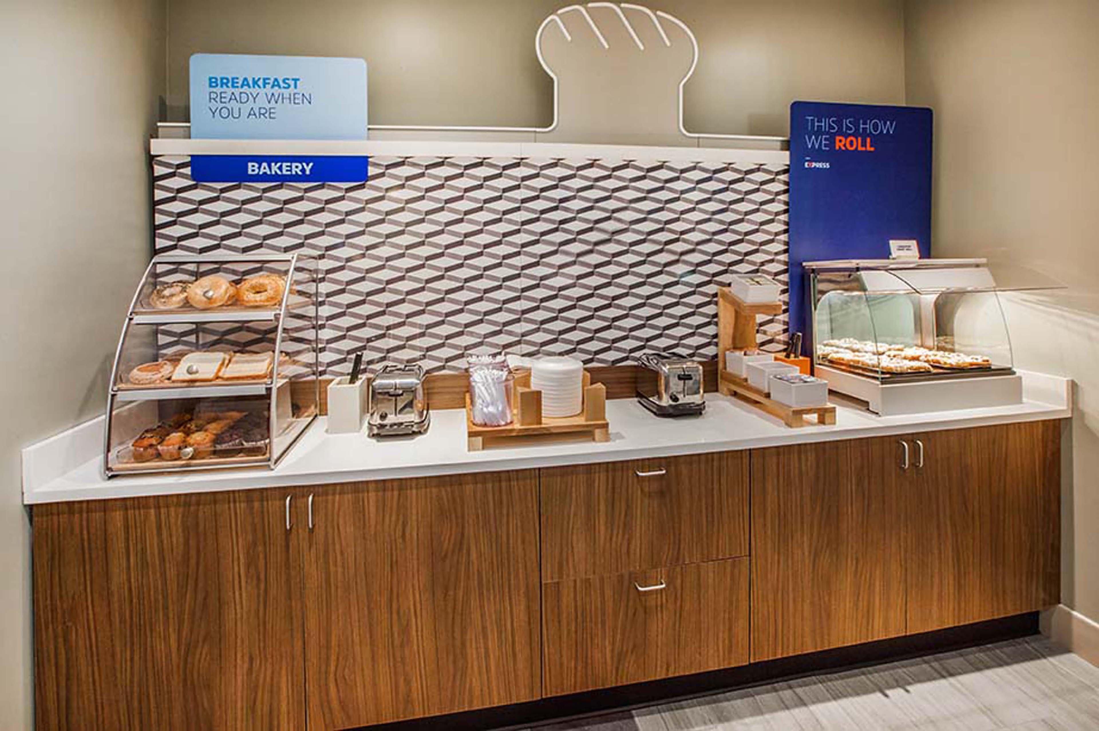 Holiday Inn Express & Suites Orem-North Provo אורם מראה חיצוני תמונה